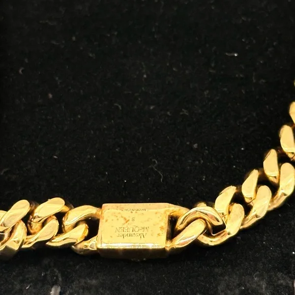 Alexander McQueen Gold Chain Necklace Choker with Crystal Skull - Picture 4 of 11